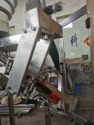 1.8kw Electric Bottle Capping Machine